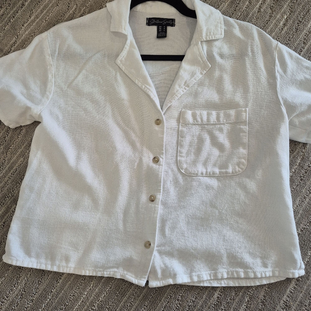 White Linen Button-Up Cropped Shirt